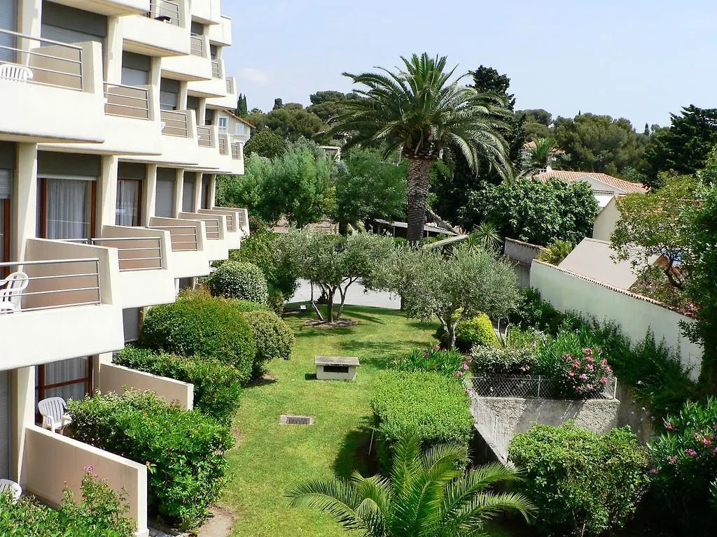 Hotel Brise de Mer - Piscine intérieure&extérieure Saint-Raphaël