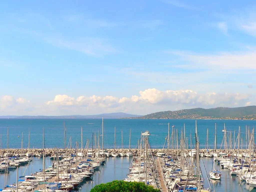 Hotel Brise de Mer - Piscine intérieure&extérieure Saint-Raphaël