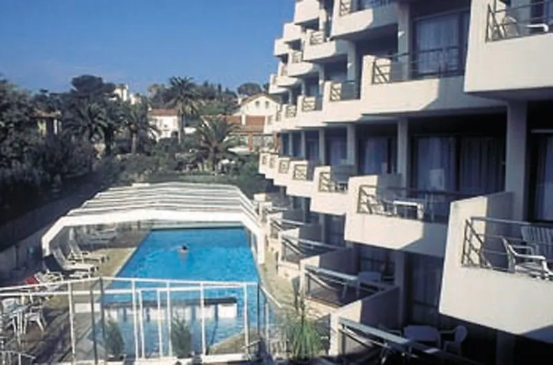 Hotel Brise De Mer - Piscine Interieure & Exterieure Saint-Raphaël