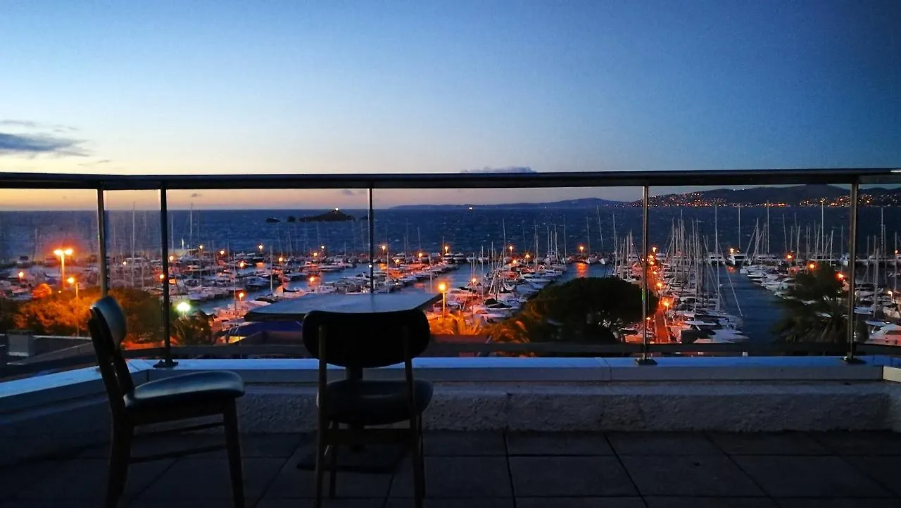 ****  Hotel Brise De Mer - Piscine Interieure & Exterieure Saint-Raphaël Francie